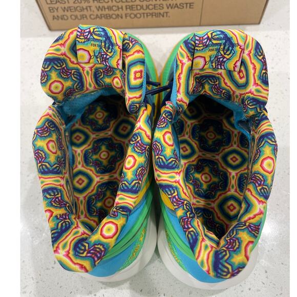 Nike Kyrie Eight Go SE Basketball Shoe Sneaker Kids Size 6.5 DV3018-400 New - Picture 8 of 9